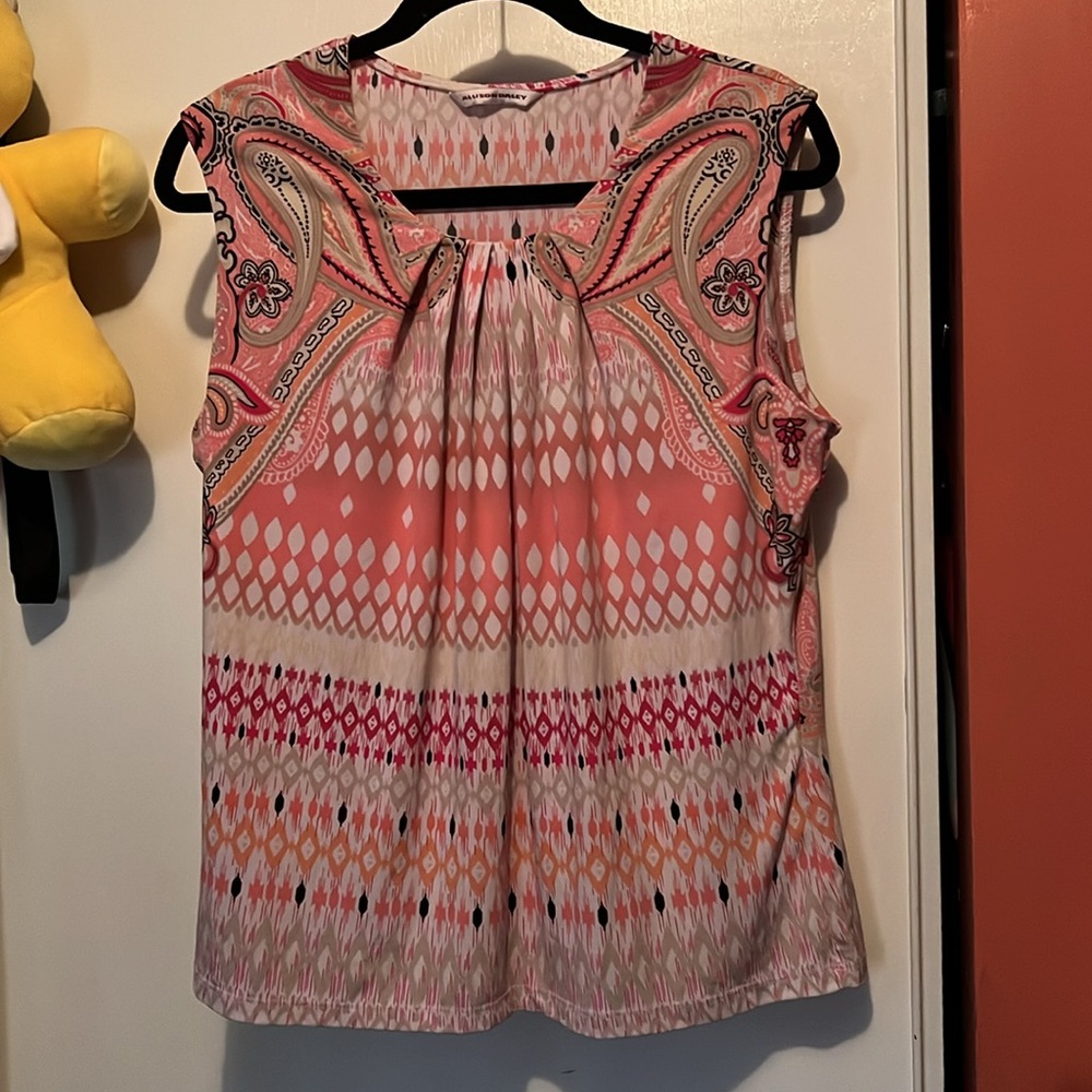 Women shirt